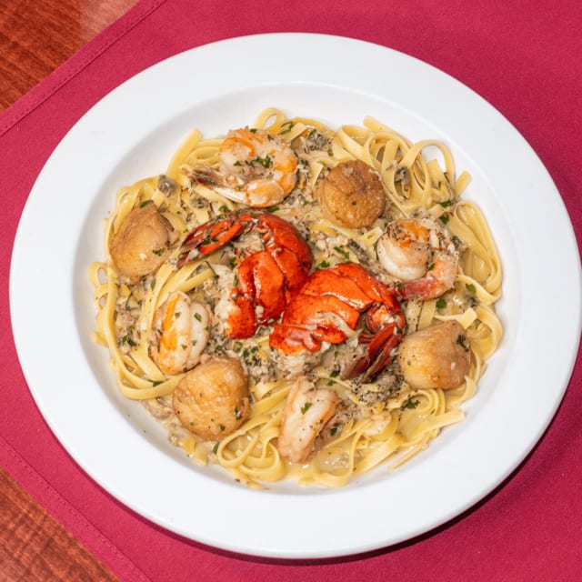 Fettuccini Pescatore.
